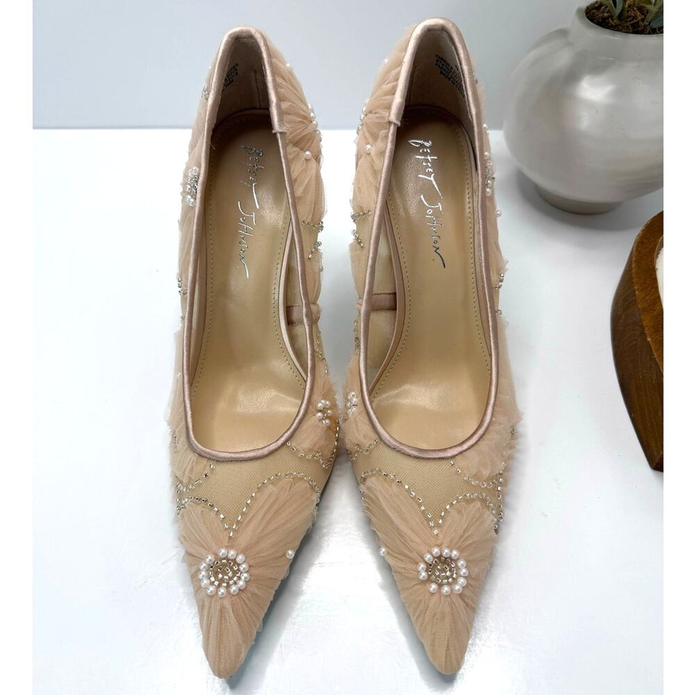 Betsey Johnson Roxie Floral Pearl Bead Pointed Toe Heel Blush Women 10M Tried On - Picture 5 of 10